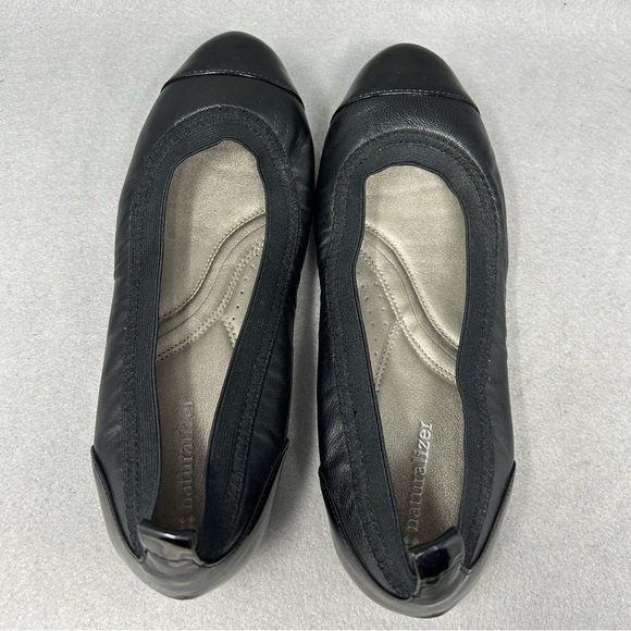 NATURALIZER WOMEN'S CHLOE BLACK LEATHER SHINY CAP TOE FLATS SHOES SIZE 5.5M - Picture 6 of 13